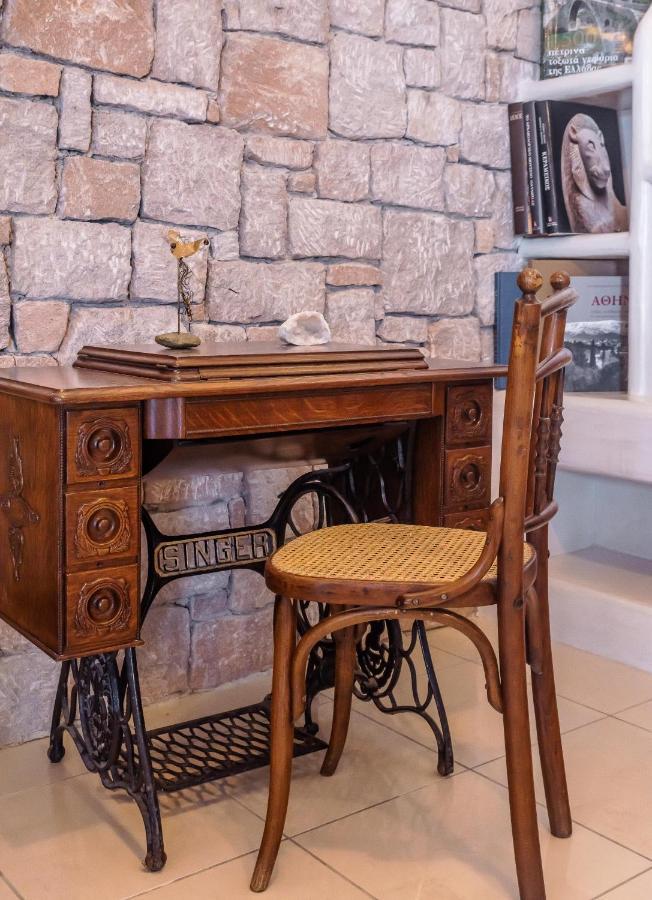 Tania Milos Pollonia Ngoại thất bức ảnh